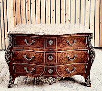 Louis xv commode