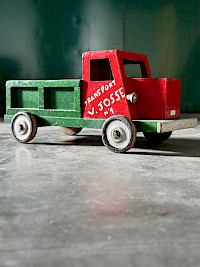 folk art delivery truck