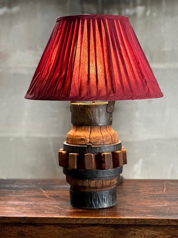 wagon wheel hub lamp