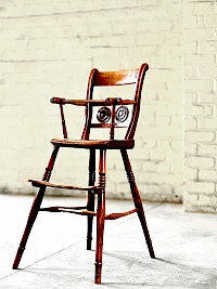 Late 18th century high children's chair in oak and elm