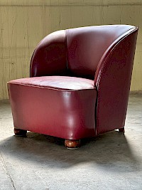 Red skai Swivel tub chair