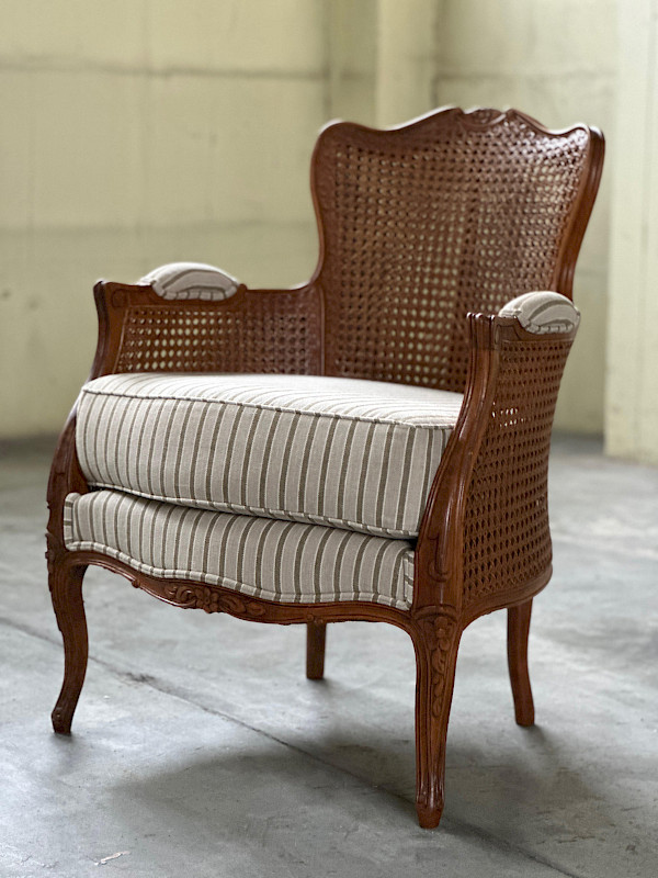 Rococo-style canage fauteuil